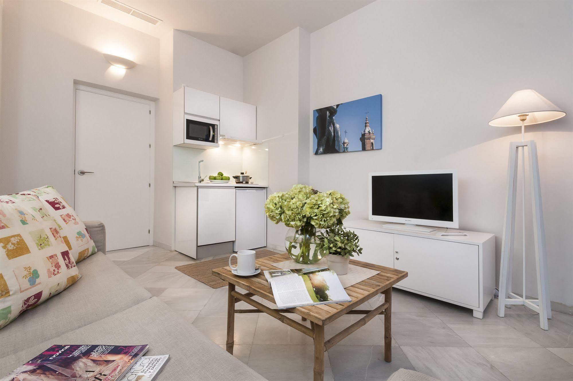 Suites Sevilla Plaza Zewnętrze zdjęcie