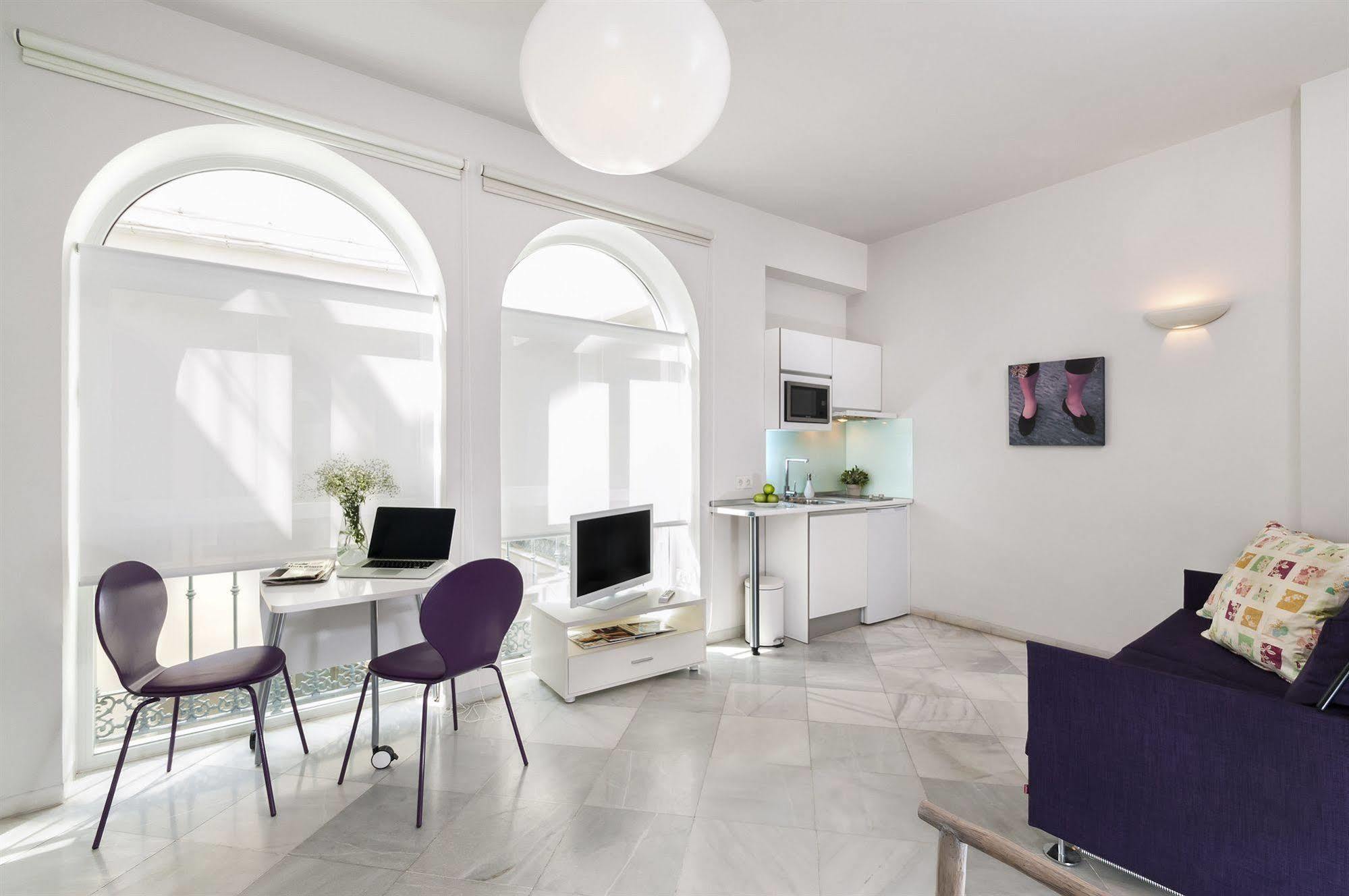 Suites Sevilla Plaza Zewnętrze zdjęcie